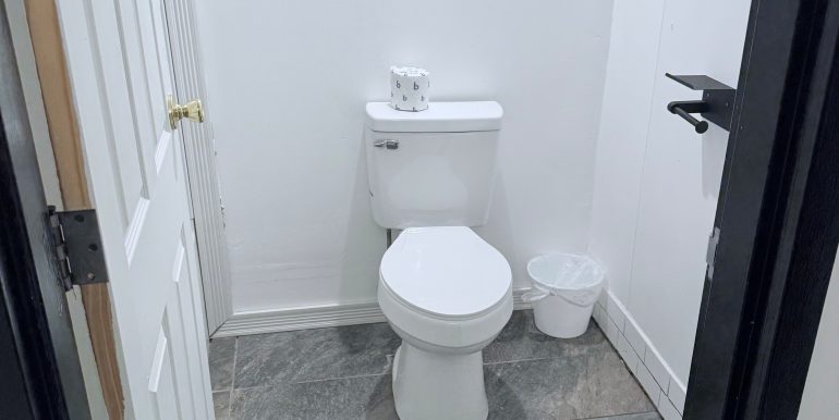 ENOKRI 08-BATH 2
