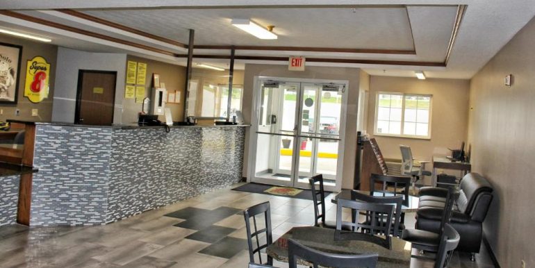 DESKS 02 - LOBBY 1