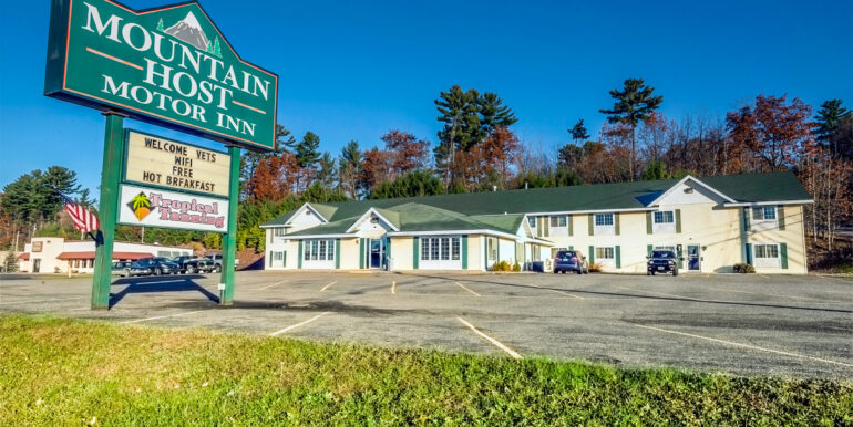 Mountain Host Motor Inn