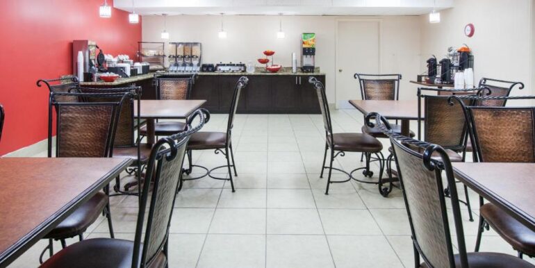 MOUAR 03 - BREAKFAST AREA 2