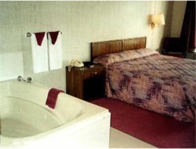BRAMOTI 04- JACUZZI