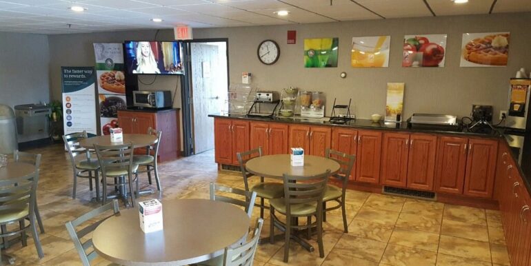 OZAMO 03 BREAKFAST AREA 1