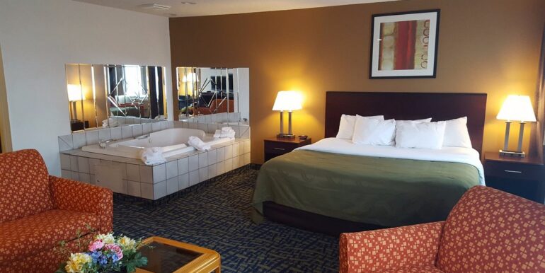 OZAMO 04 ROOMS 1 KING JACUZZI 4